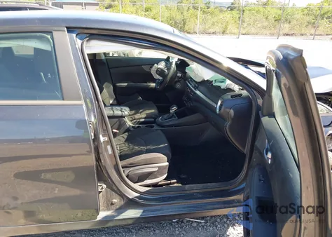 2019 Kia Forte Lxs from USA, damaged, VIN 3KPF24AD2KE099086